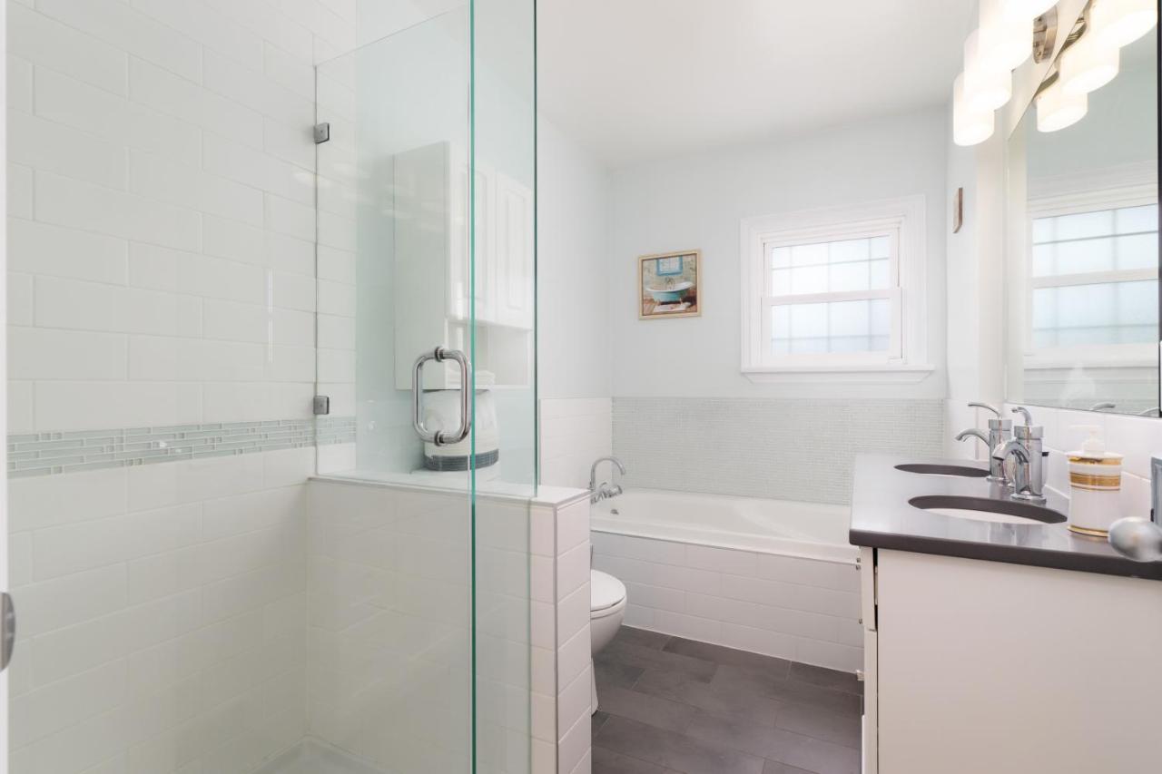 Lovely 3 Bedroom Port Moody Spacious Home 6 People Free Parking Eksteriør bilde
